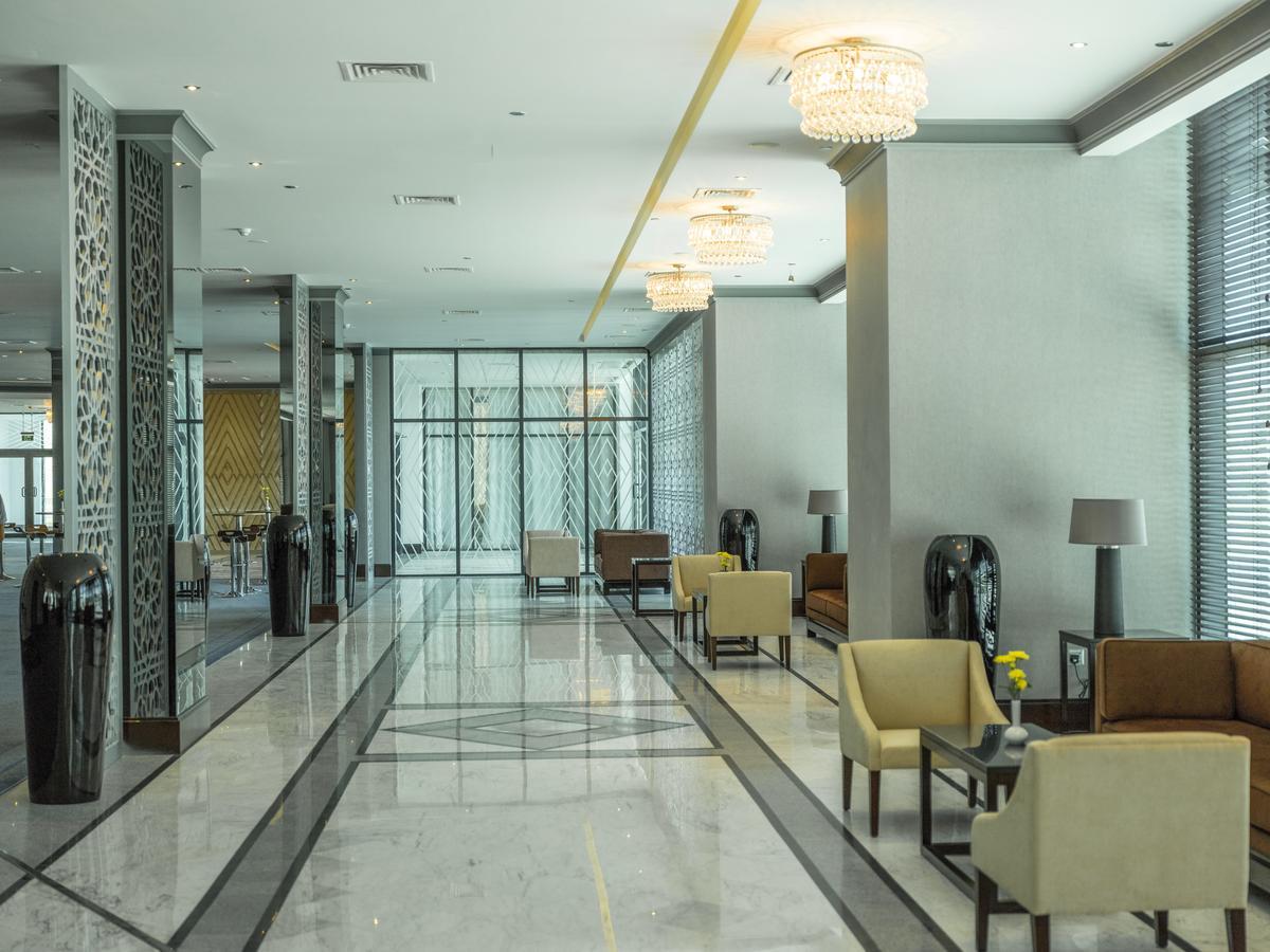 Retaj Salwa Resort & Spa Ad Dawhah Esterno foto Lobby