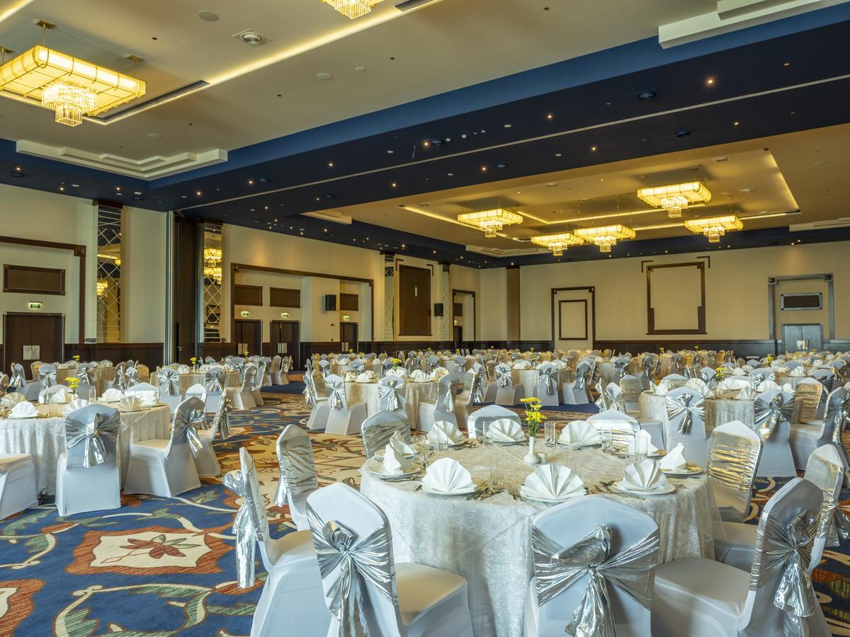 Retaj Salwa Resort & Spa Ad Dawhah Esterno foto The Grand Ballroom