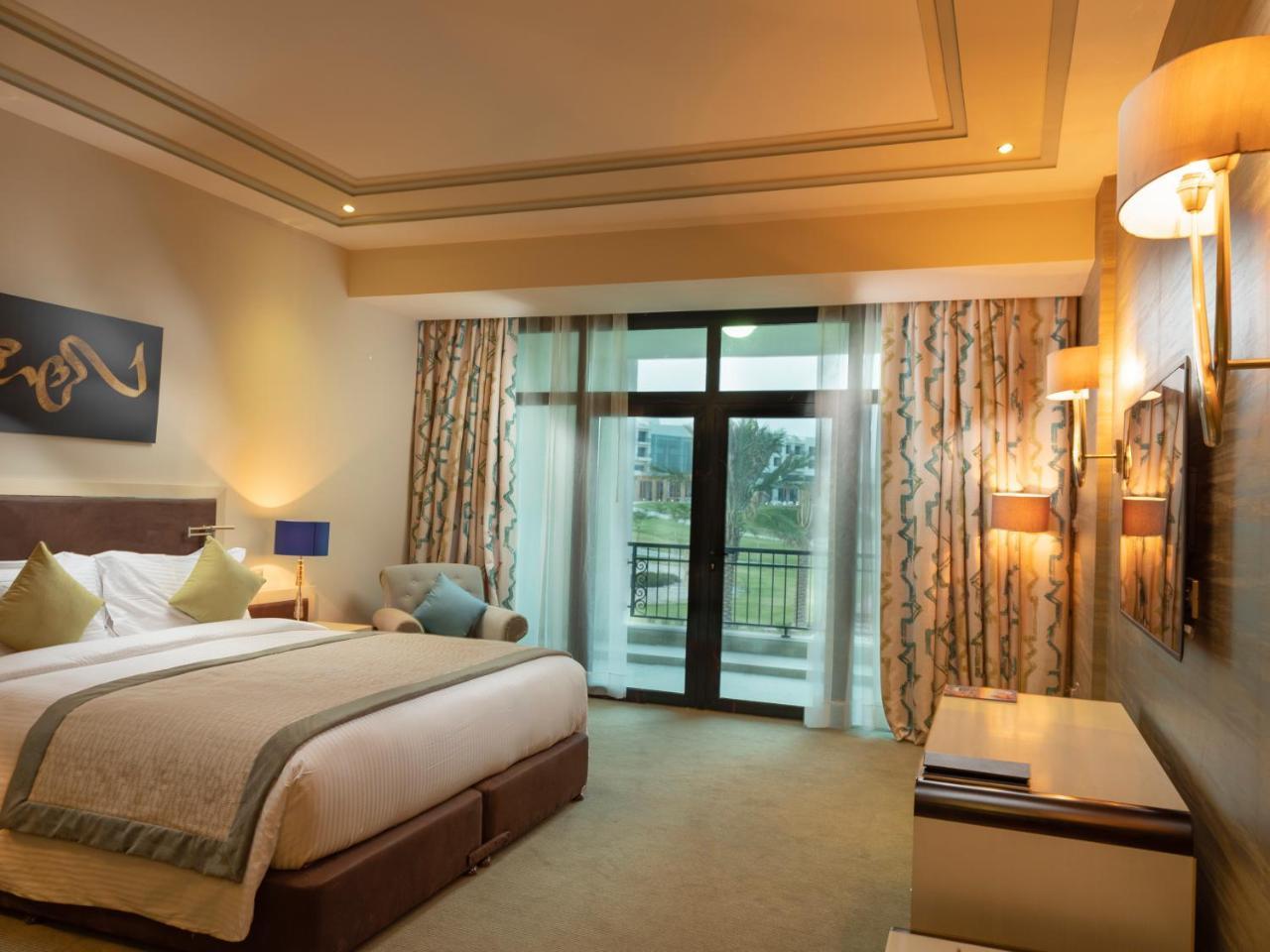 Retaj Salwa Resort & Spa Ad Dawhah Esterno foto A room at the hotel