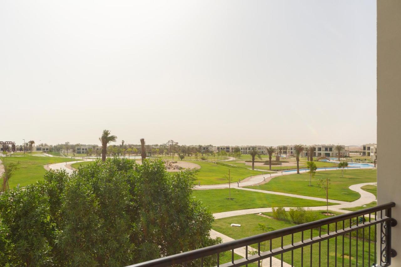 Retaj Salwa Resort & Spa Ad Dawhah Esterno foto View of the golf course